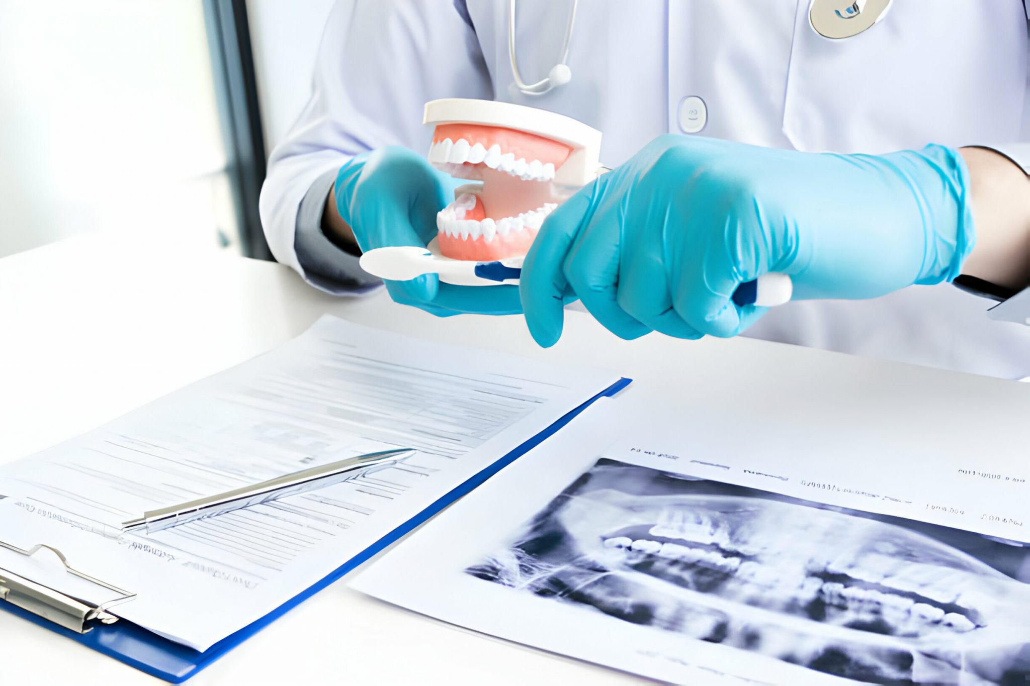 A Guide to Understanding Dental Dentures in North Carolina